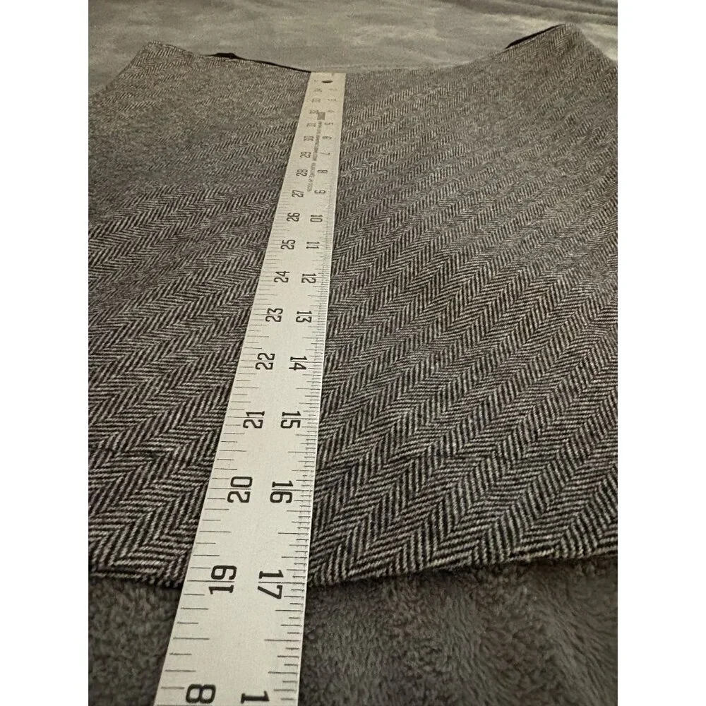 NWT Abercrombie & Fitch Women's Wool Blend Mini Skirt M Gray Preppy Old Money